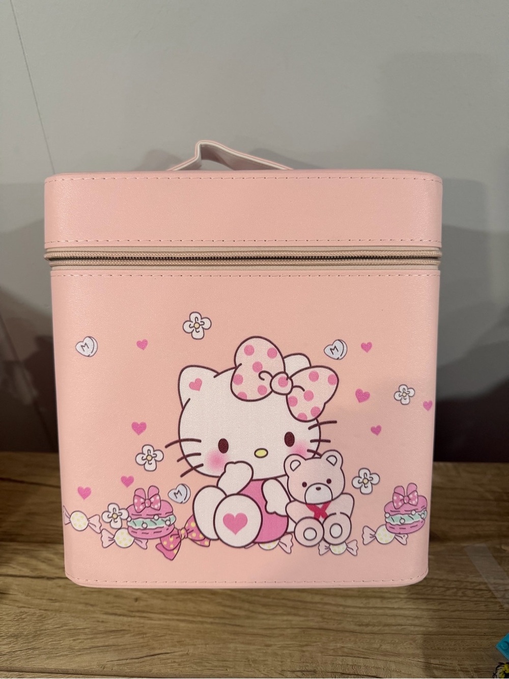 Hello Kitty Pink Bow  Jewelry & Makeup Case
